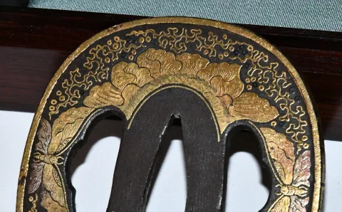 Dettaglio di Tsuba · Edo Higo