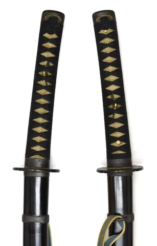 Guarniciones de Hizen Iyo no Jō Minamoto Munetsugu