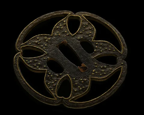 Detalle de Tsuba · Ōnin