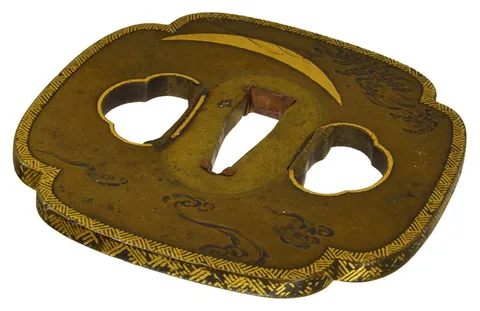 Detalle de Tsuba · Umetada