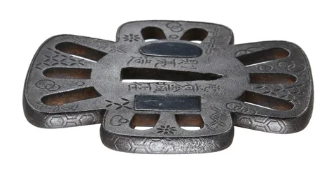 Detalle de Tsuba daishō · Norisuke