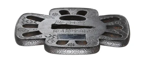 Detalle de Tsuba daishō · Norisuke