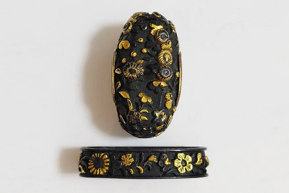 Guarniciones de Fuchi-kashira · Ko-Mino