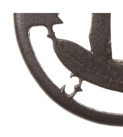 Detalle de Tsuba · Akasaka (den Tadatora)