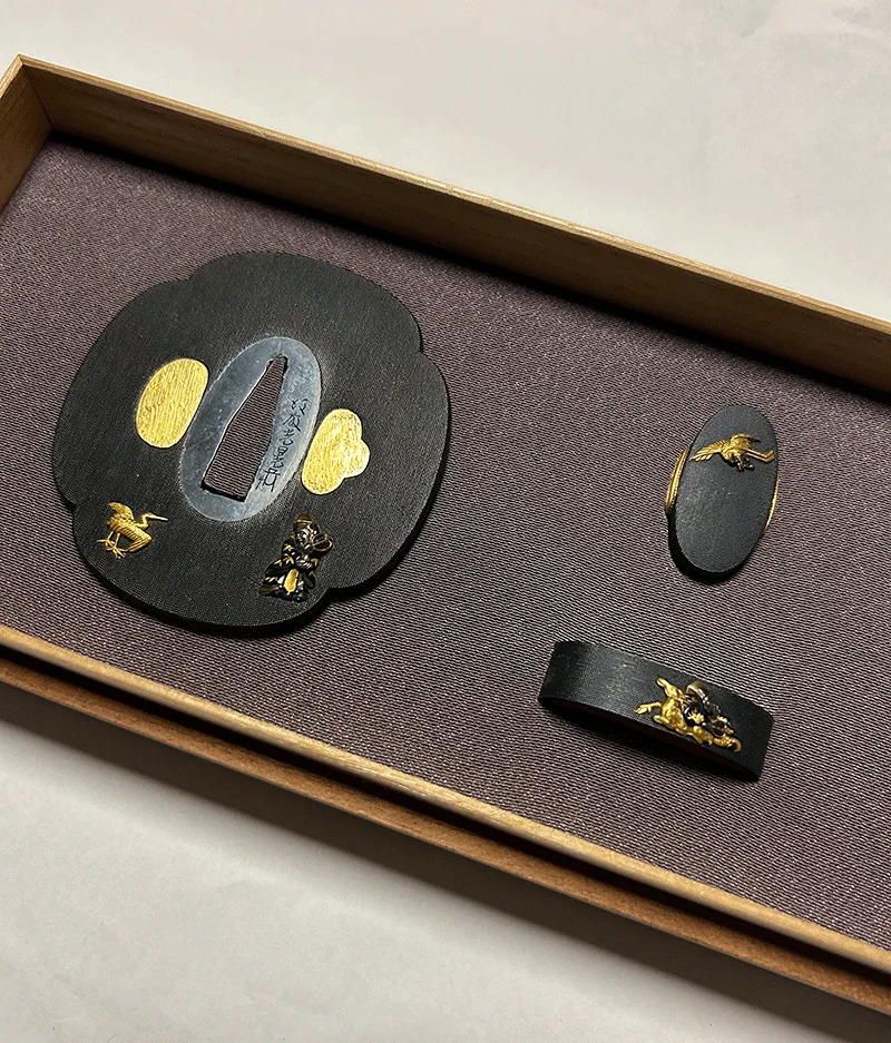 Guarniciones de Tsuba y fuchi-kashira · Gotō Mitsuaki