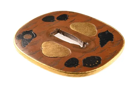 Detalle de Tsuba · Kaga