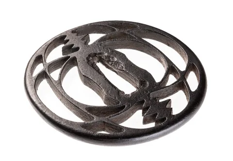 Detalle de Tsuba · Akasaka