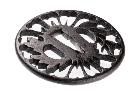 Detalle de Tsuba · Akasaka