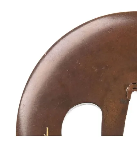 Detalle de Tsuba · Iwamoto Hirotoshi