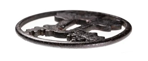 Detalle de Tsuba · escuela Nishigaki (Higo)