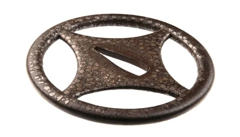 Detalle de Tsuba · Ishiyama Tomofusa