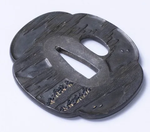 Detalle de Tsuba · Yasunori
