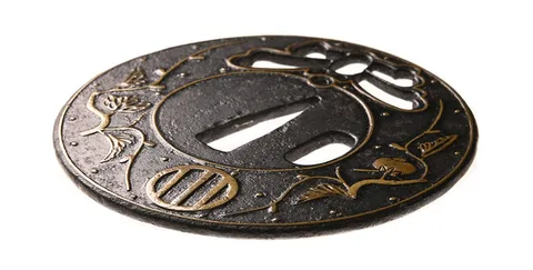 Detalle de Tsuba · Ōnin