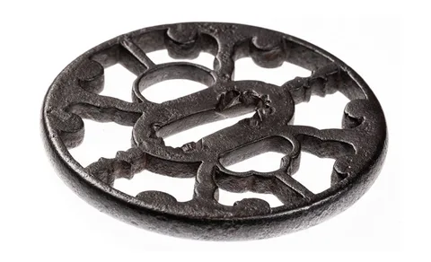 Dettaglio di Tsuba · Owari