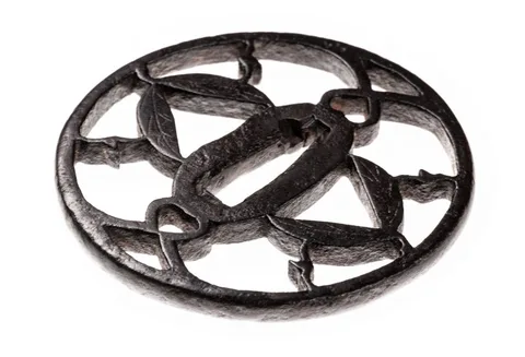 Detalle de Tsuba · Owari