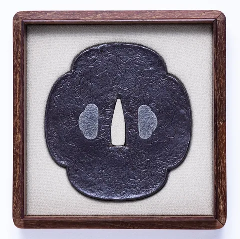 Guarniciones de Tsuba · Nobuie
