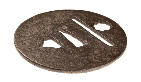 Detalle de Tsuba · Ko-Tōshō