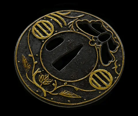 Detalle de Tsuba · Ōnin