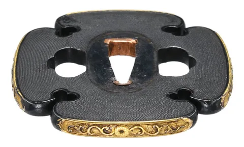 Detalle de Tsuba · Mino