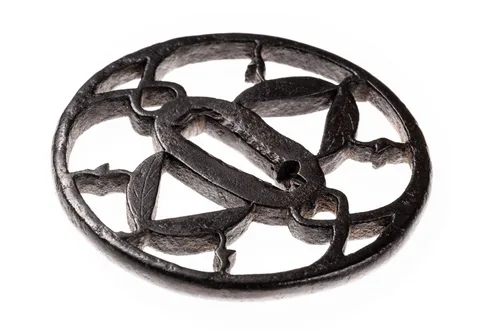 Detalle de Tsuba · Owari