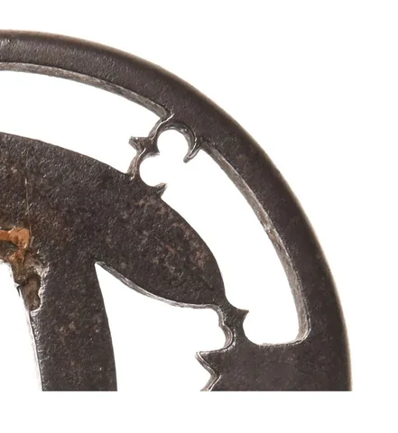 Detalle de Tsuba · Akasaka (den Tadatora)