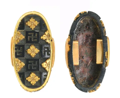 Detalle de Tsuba y fuchi-kashira · Nomura