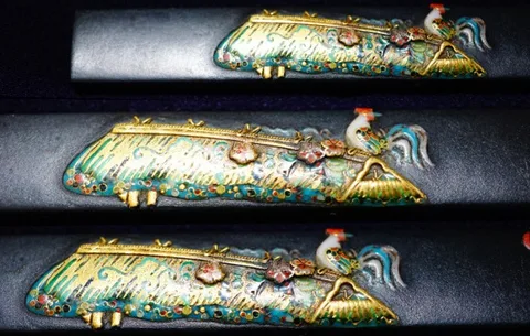 Detalhe de Kozuka · Hirata Dōnin