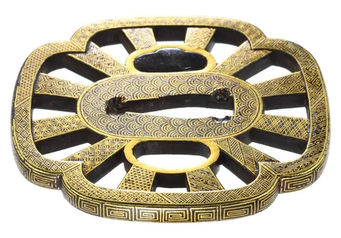 Détail de Tsuba daishō · Kyō-kenjō