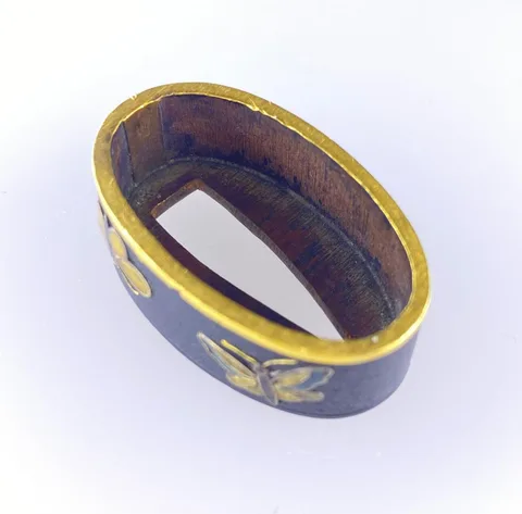 Detalle de Fuchi-kashira · Hirata