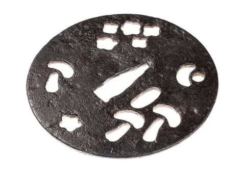 Detalle de Tsuba · Ko-Kacchūshi
