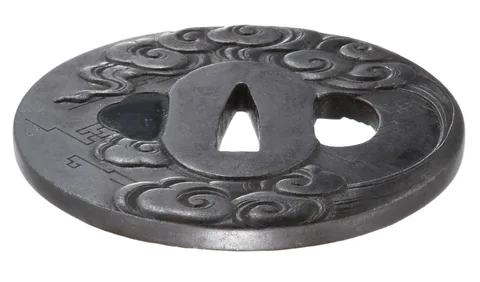 Detalle de Tsuba · Masatomo (escuela Chōshū)