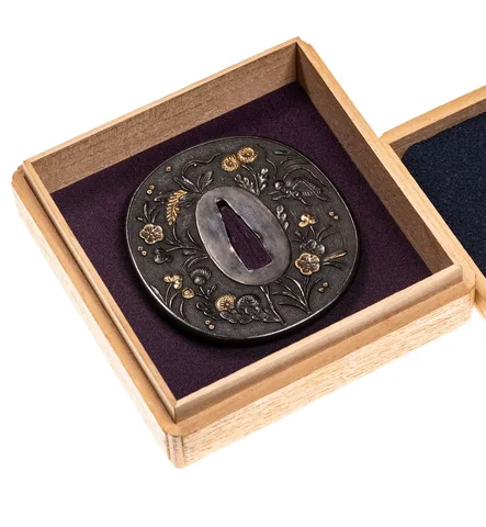 Detalle de Tsuba · Mino