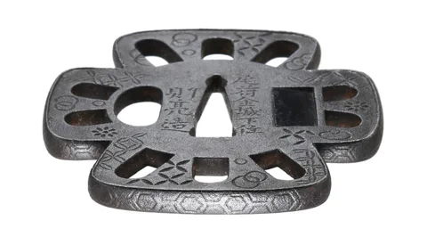 Detalle de Tsuba daishō · Norisuke