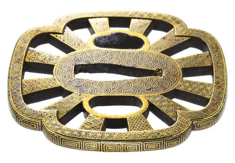 Détail de Tsuba daishō · Kyō-kenjō