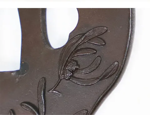 Detalle de Tsuba daishō · Kikukawa Hisahide