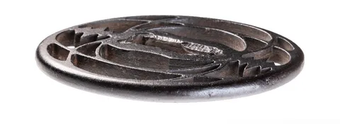 Detalle de Tsuba · Akasaka