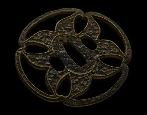 Detalle de Tsuba · Ōnin