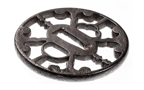Dettaglio di Tsuba · Owari