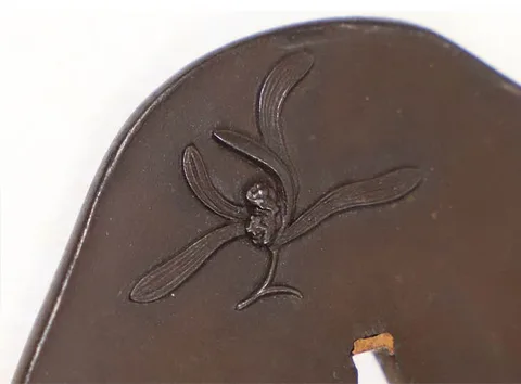 Detalle de Tsuba daishō · Kikukawa Hisahide