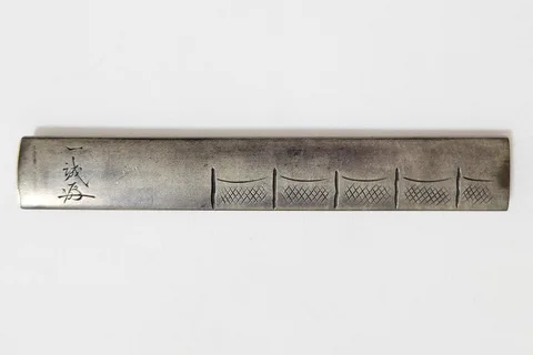 Guarniciones de Kozuka · Issei