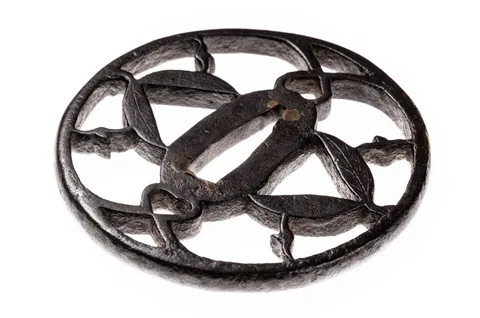 Detalle de Tsuba · Owari