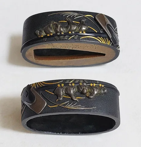 Dettaglio di Fuchi-kashira · Iwamoto Konkan