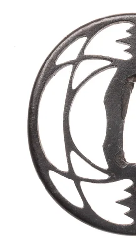 Detalle de Tsuba · Akasaka