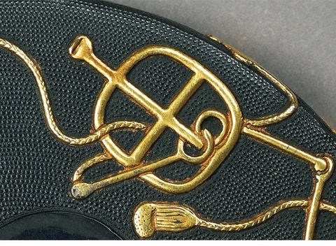 Detalle de Tsuba · Yoshioka