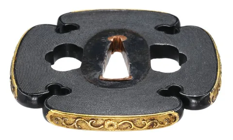 Detalle de Tsuba · Mino