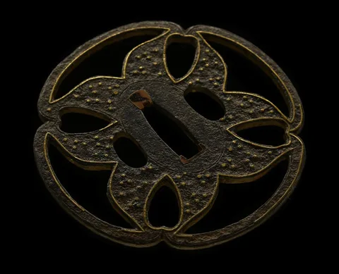 Detalle de Tsuba · Ōnin