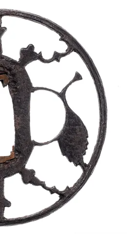 Detalle de Tsuba · Ko-Akasaka