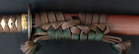 Hoja de Awataguchi Ōmi no Kami Tadatsuna