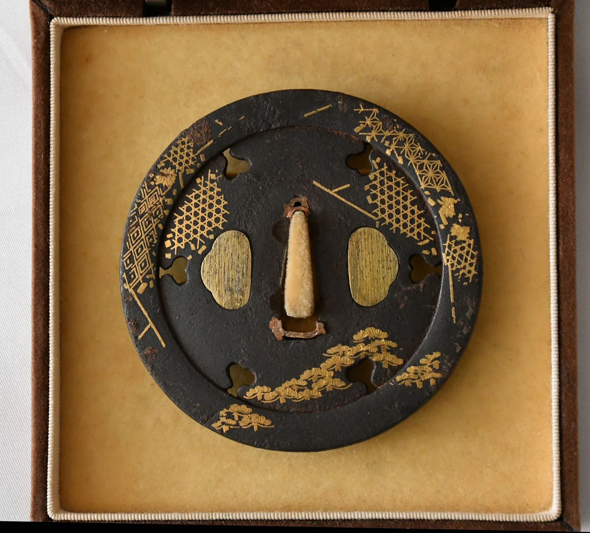 Beschläge von Tsuba · Kyō Shōami