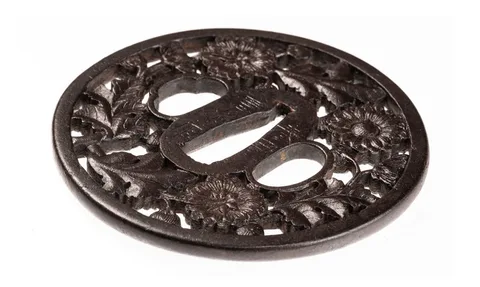 Detalle de Tsuba · Haruta Hirotsugu